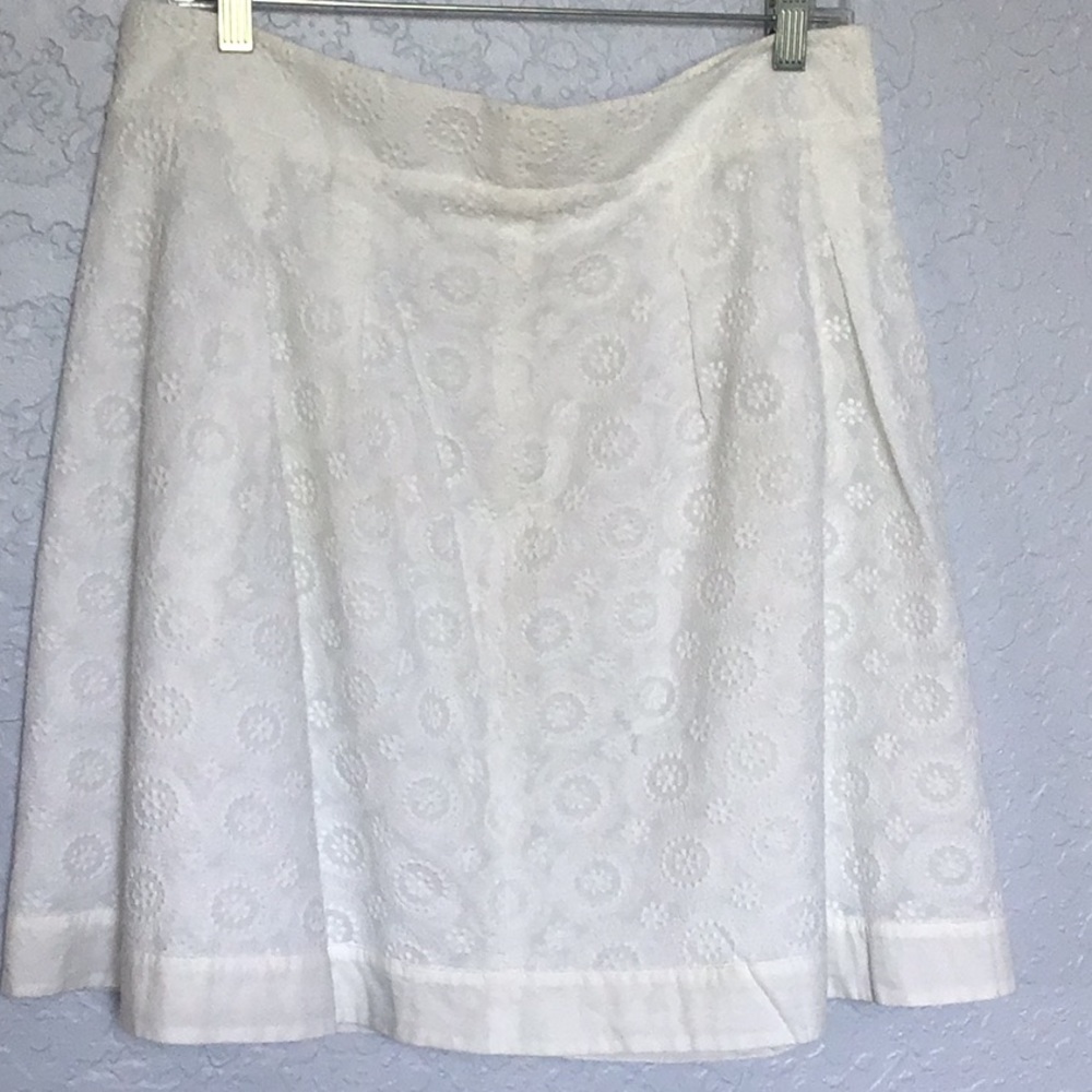 Gant collection. White skirt. Size 12.